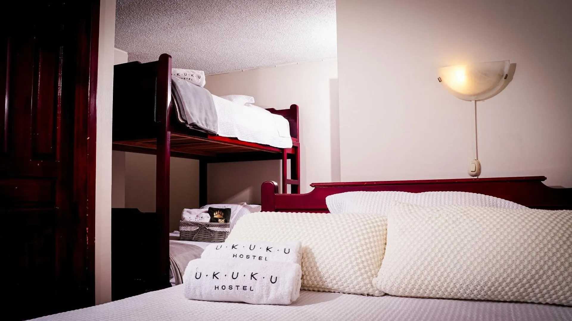 Ukuku Hostel キト ゲストハウス