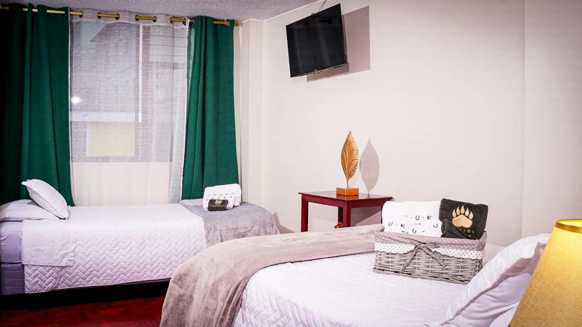 Ukuku Hostel キト エクアドル