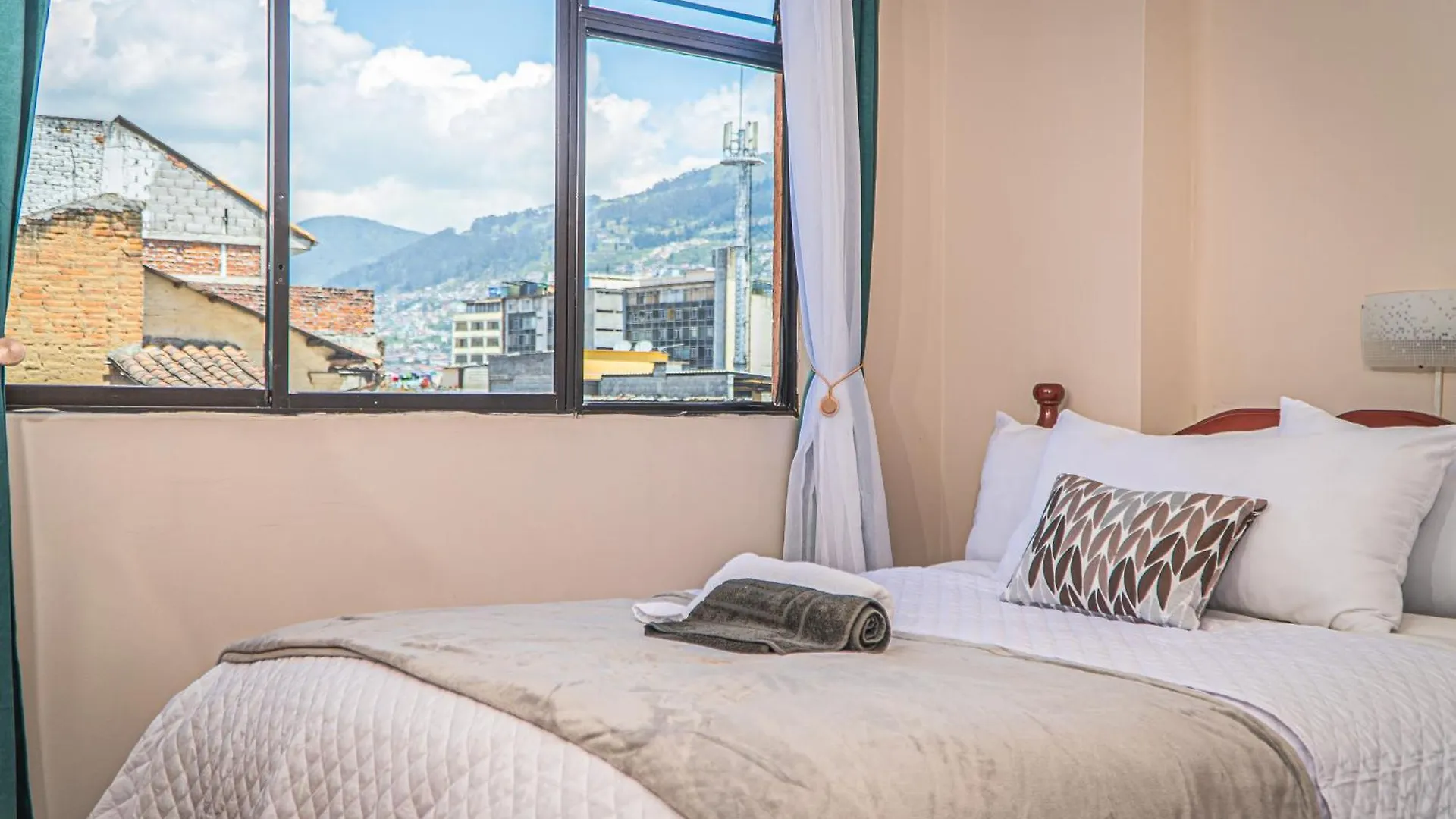 Ukuku Hostel Quito Affittacamere